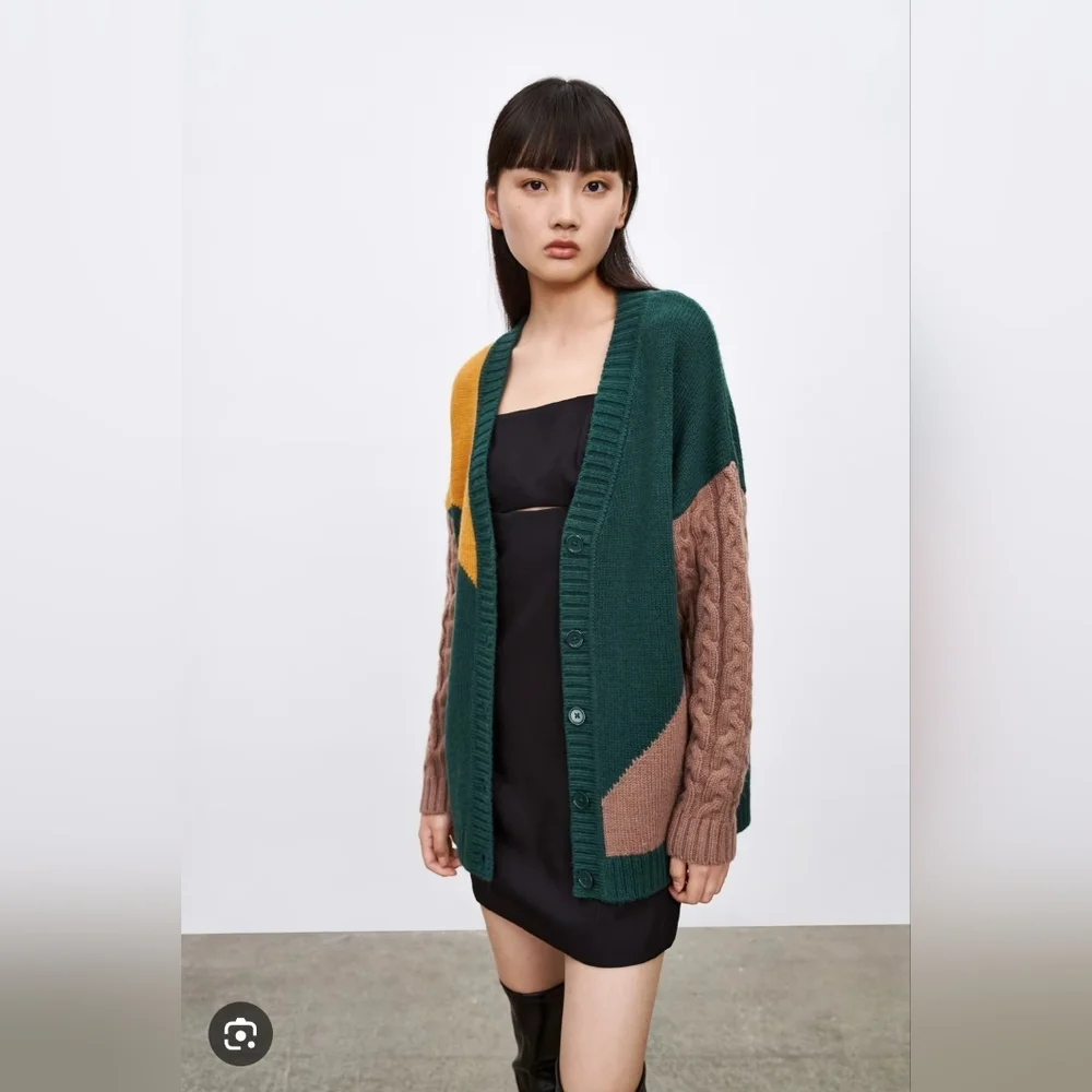 NWT Urban Revivo Colorblock Cable Knit Button Down Oversized Cardigan - Picture 1 of 11